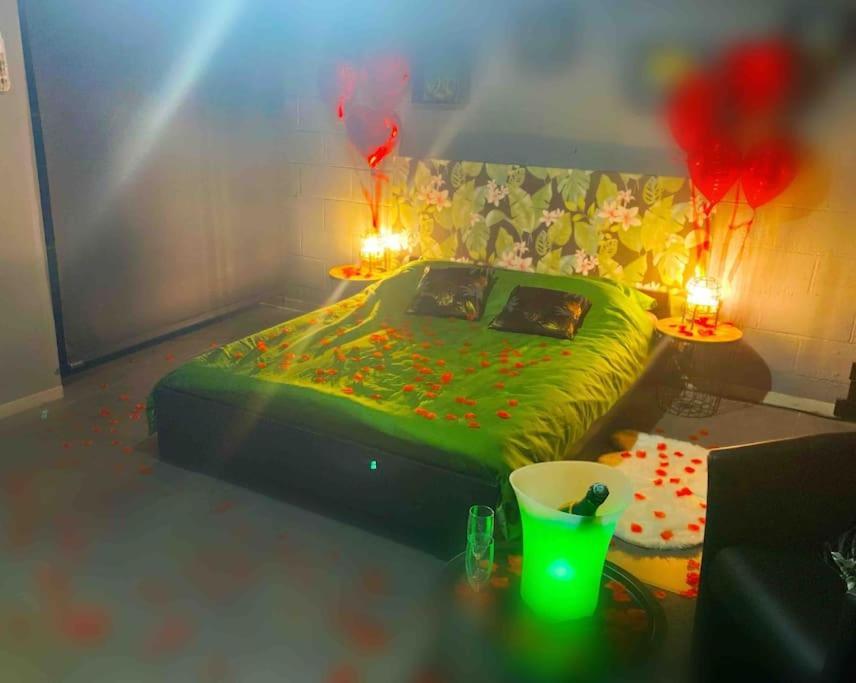 Vip Lounge Appartement Avec Jacuzzi Et Jardin Andenne Екстериор снимка