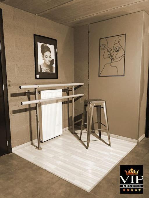 Vip Lounge Appartement Avec Jacuzzi Et Jardin Andenne Екстериор снимка